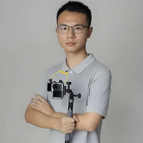 10年时间足够跑完2-3台手机的生命周期，所以品牌销量日趋明朗。
极客湾扒掉了骗子的底裤。
20年时间足够跑完1-2台油车的生命周期，所以品牌销量日趋明朗。
中保研扒掉了大众的底裤，迷信车皮硬的结果是 - 图片 2