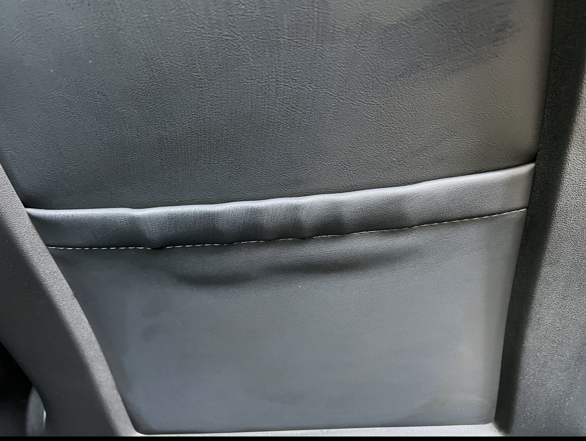 这个副驾（图二）后面口袋没使用就这样了，可以去免费换嘛？（图一是主驾） - 图片 2