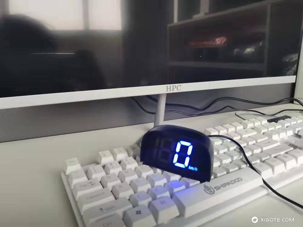 突然发现这个小东西很适合小3,过两天到货了,装车看看效果。小巧,不碍事,带电子狗功能。等我测试哈 - 图片 2