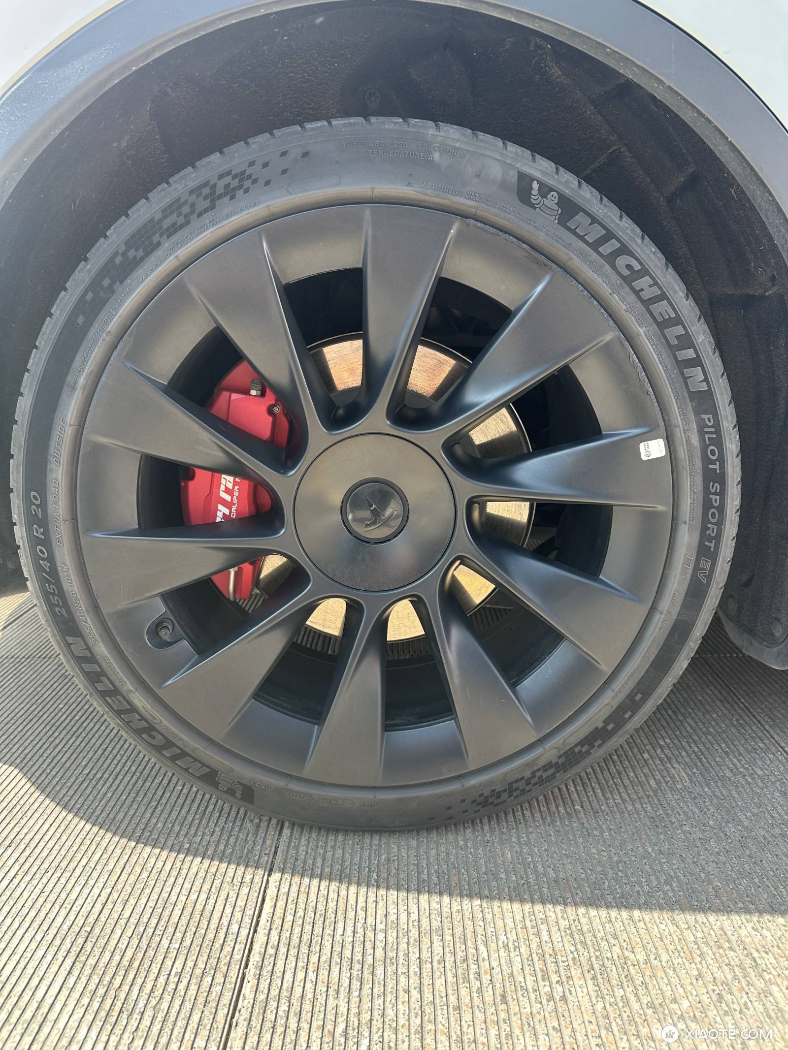 各位彦祖志玲们20寸Model Y换胎推荐哪几个品牌，谢谢 - 图片 1