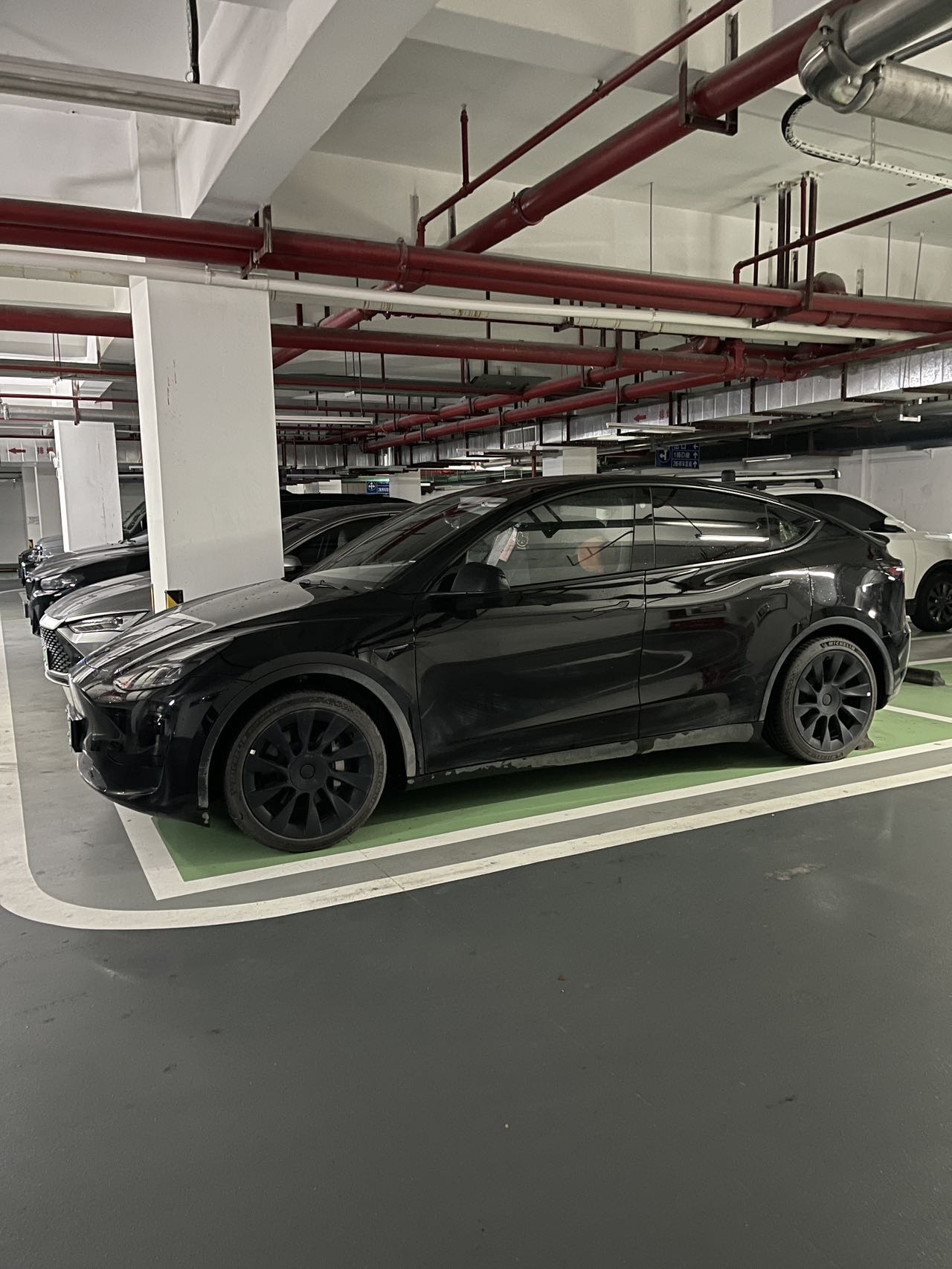 有特斯拉换理想的吗，换了会后悔不，有点想试试换个车🤣🤣 - 图片 1