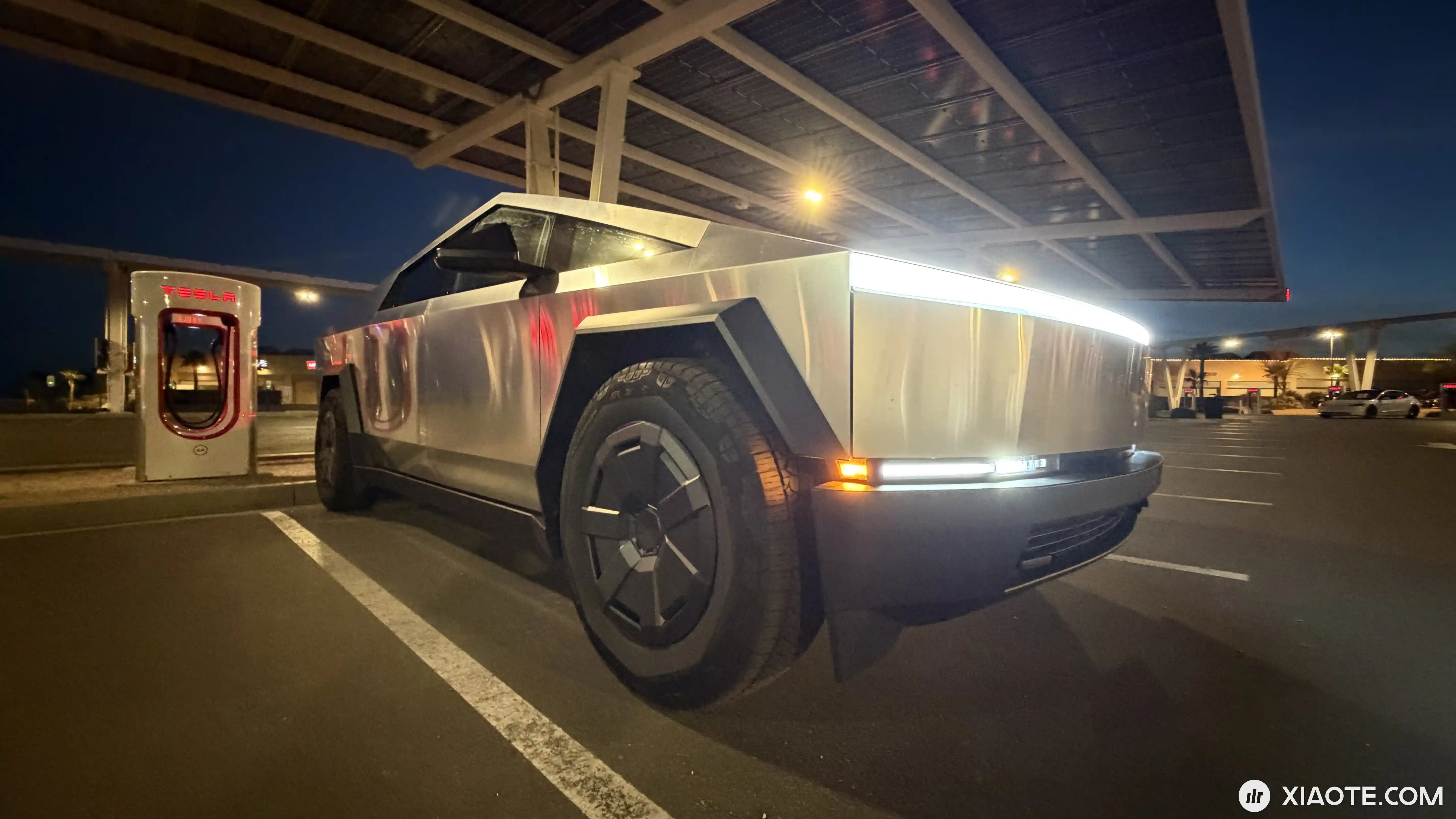 我是新特斯拉车主,刚跳槽来特斯拉,目前很多功能玩不明白,大家有什么交流群什么的可以拉一下吗?谢谢 - 图片 1