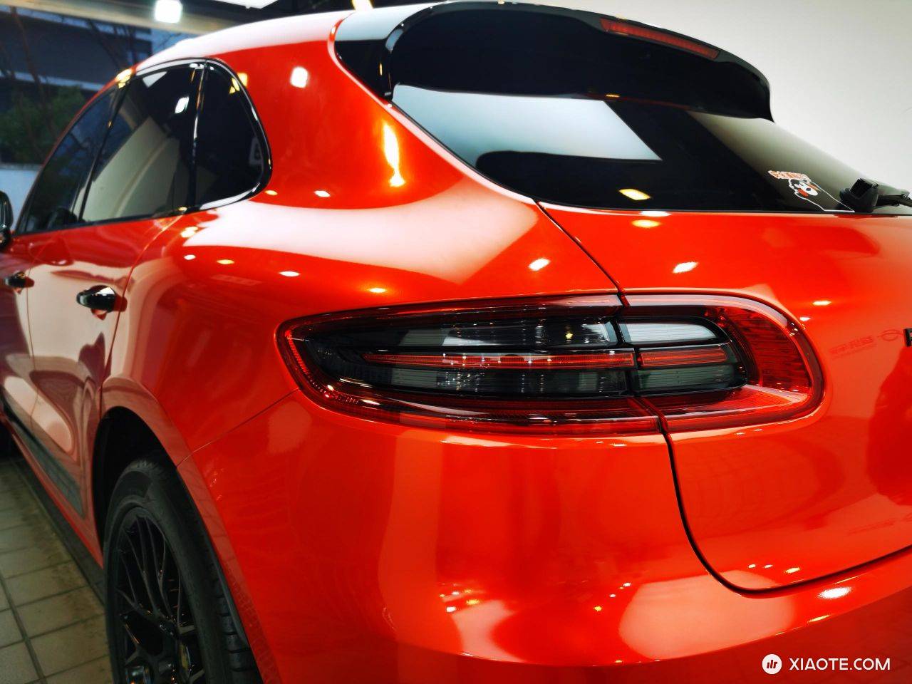 🔹超级车间| 保时捷Macan改色🔹
· 超亮金属火红
老板们来验收一下两天的改色成果吧!
车身+内饰改色
实力书写协调之美~
颜色超靓!
细节满分! - 图片 2