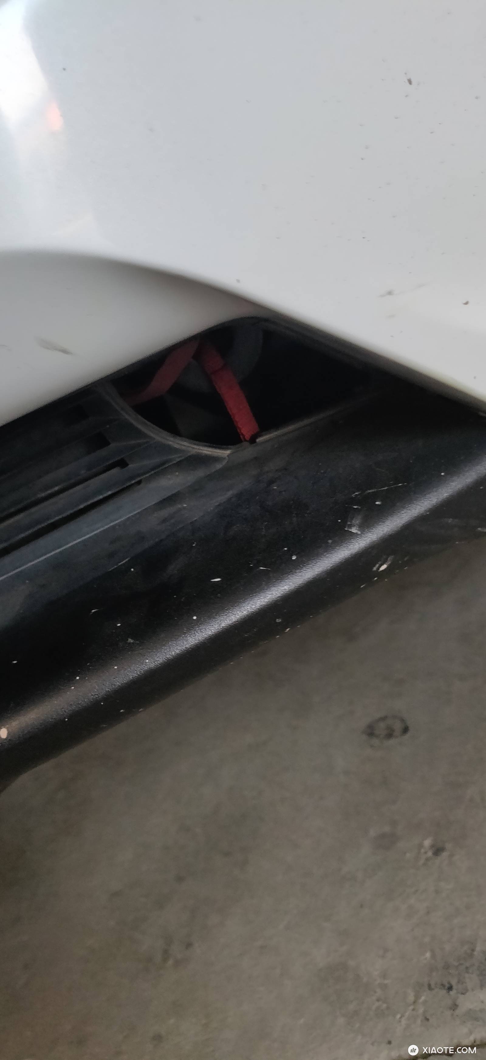 继零下44公里之后拖车经历
开完44公里以后没有在继续开,就开始了拖车。刚开始用了质量不好的拖车绳刚起步不到两米就断了,后来又换了一根加厚的。用了一台2.0自然吸气的越野。挂的是D档,本来想着拖着还能 - 图片 2