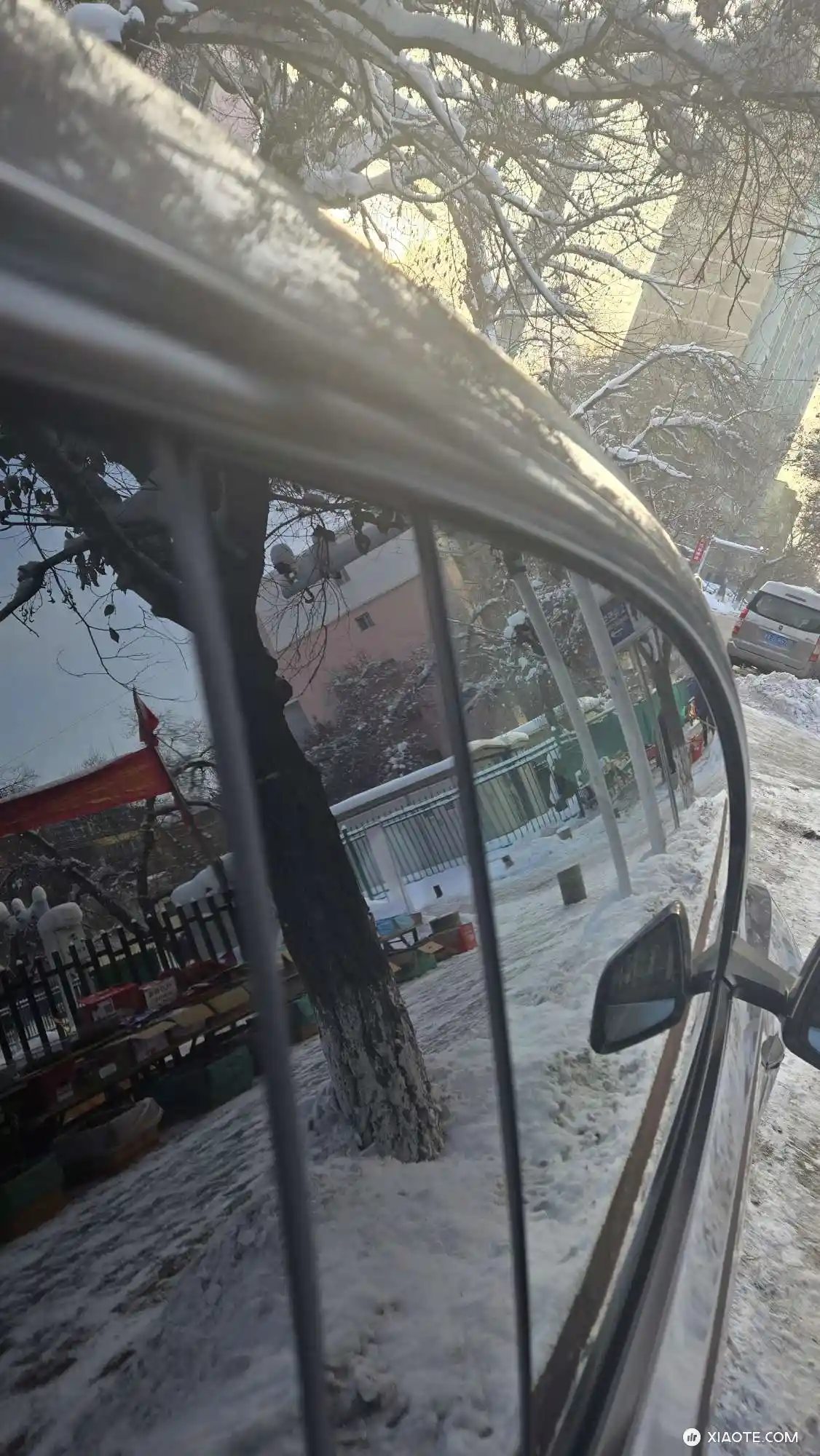 主驾驶的玻璃都会突出来点吗,最后一张副驾驶的好的呢。
- 图片 4