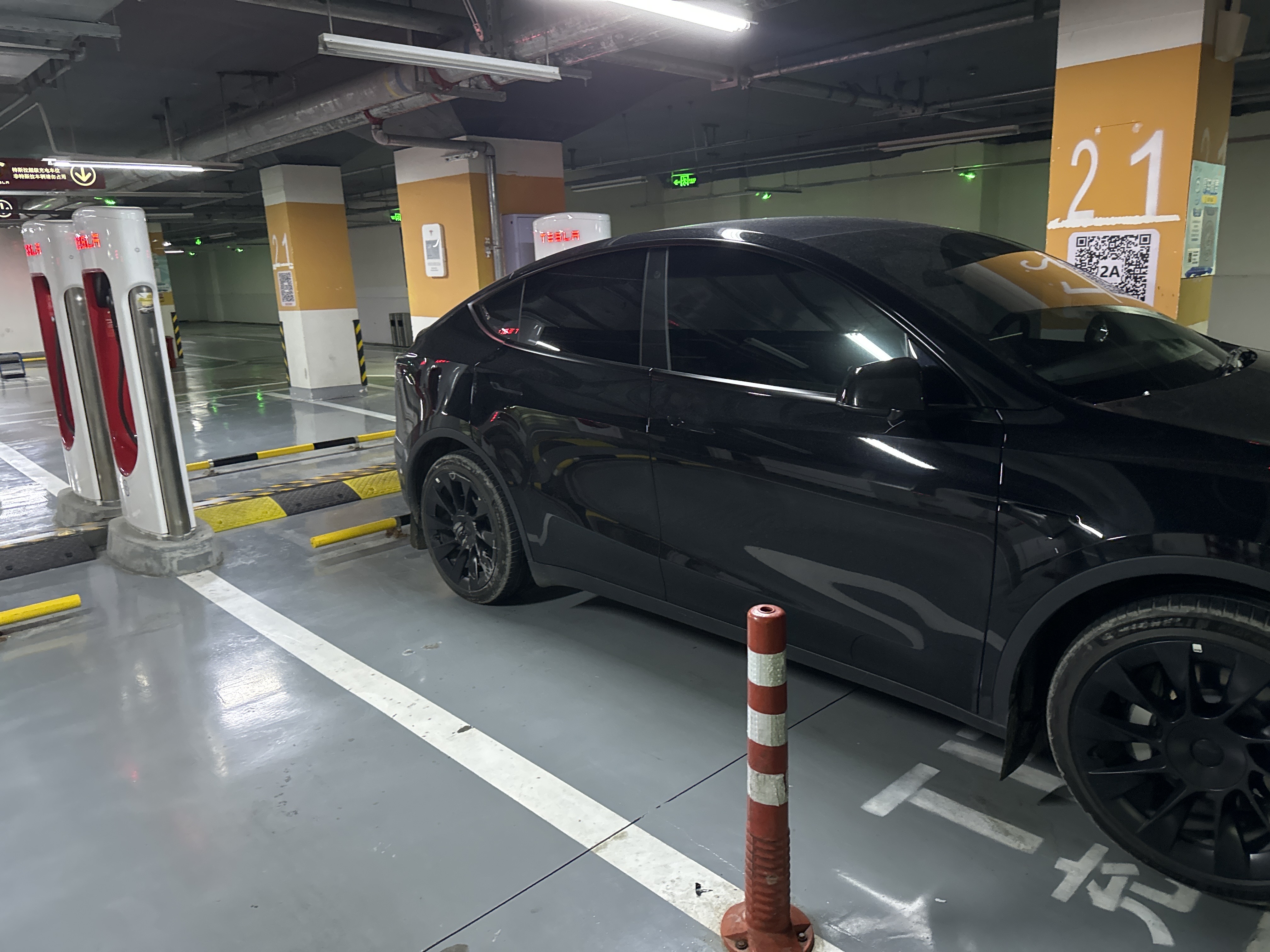 请问各位特友，超充的时候会不会电池下面流出像空调一样的水出来？ - 图片 1