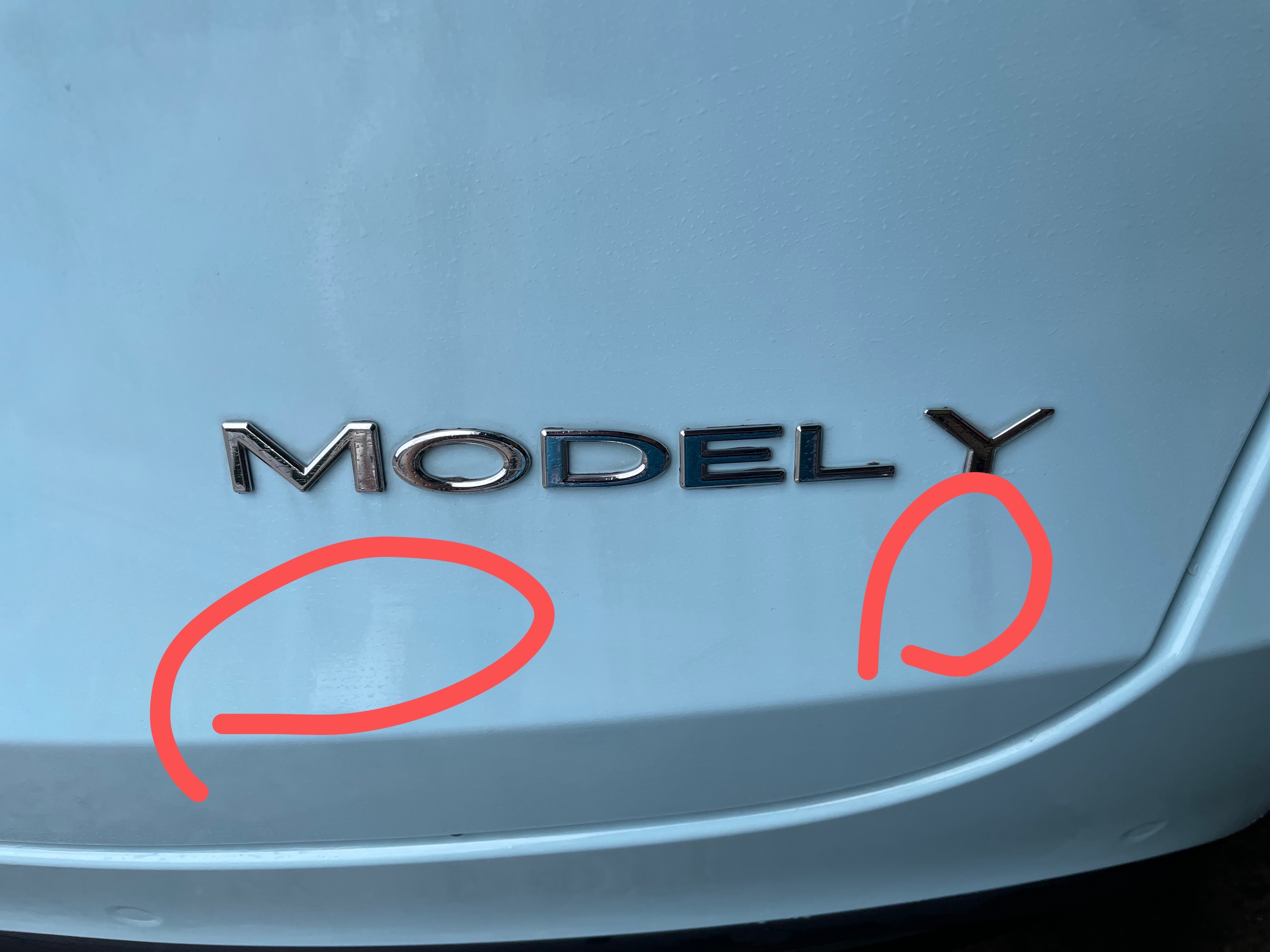 贴了改色膜，自己洗车的时候发现有些污渍不太好洗，请问这些用什么洗好呢？用蜡应该可以擦掉，但是应该对改色膜有一点损害？有没有懂的大佬讲解一下？ - 图片 3