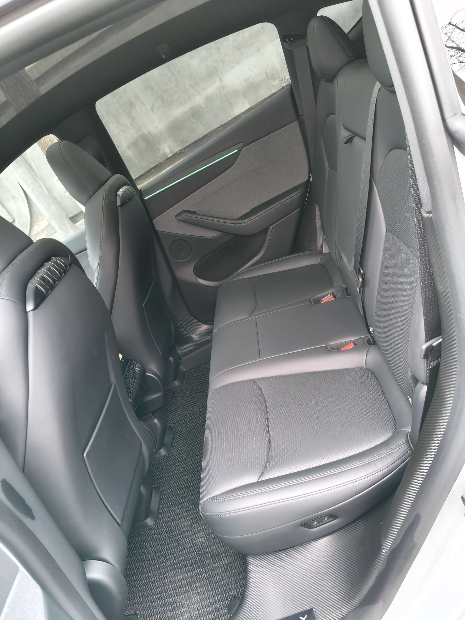 贴膜，车衣，轮毂改造，室内装饰全部结束。 - 图片 4