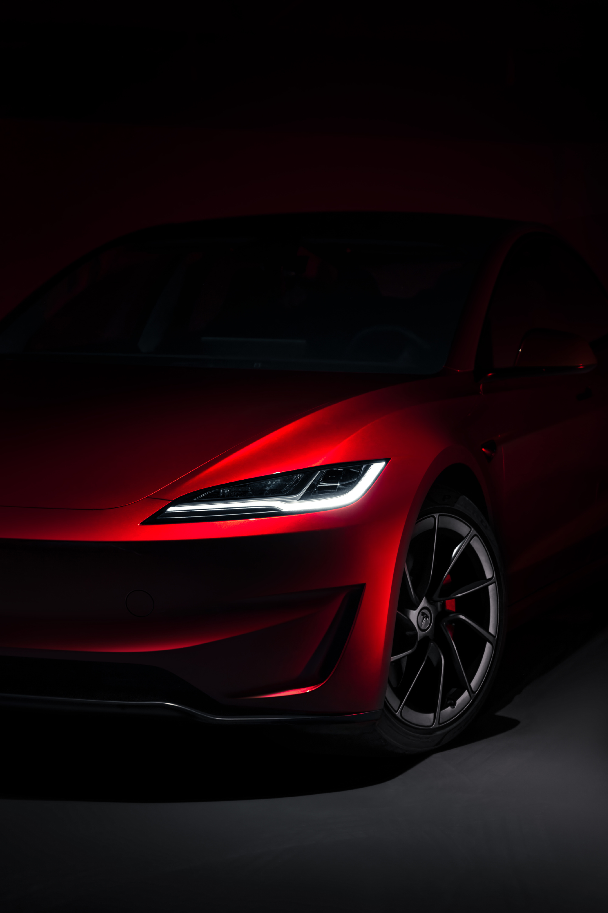 今天的心动色是烈焰红
Model 3高性能版，浪漫和性能都拉满 
来源：特斯拉官方微博 - 图片 1