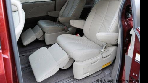 model X第二排座椅怎么改，哪里改？