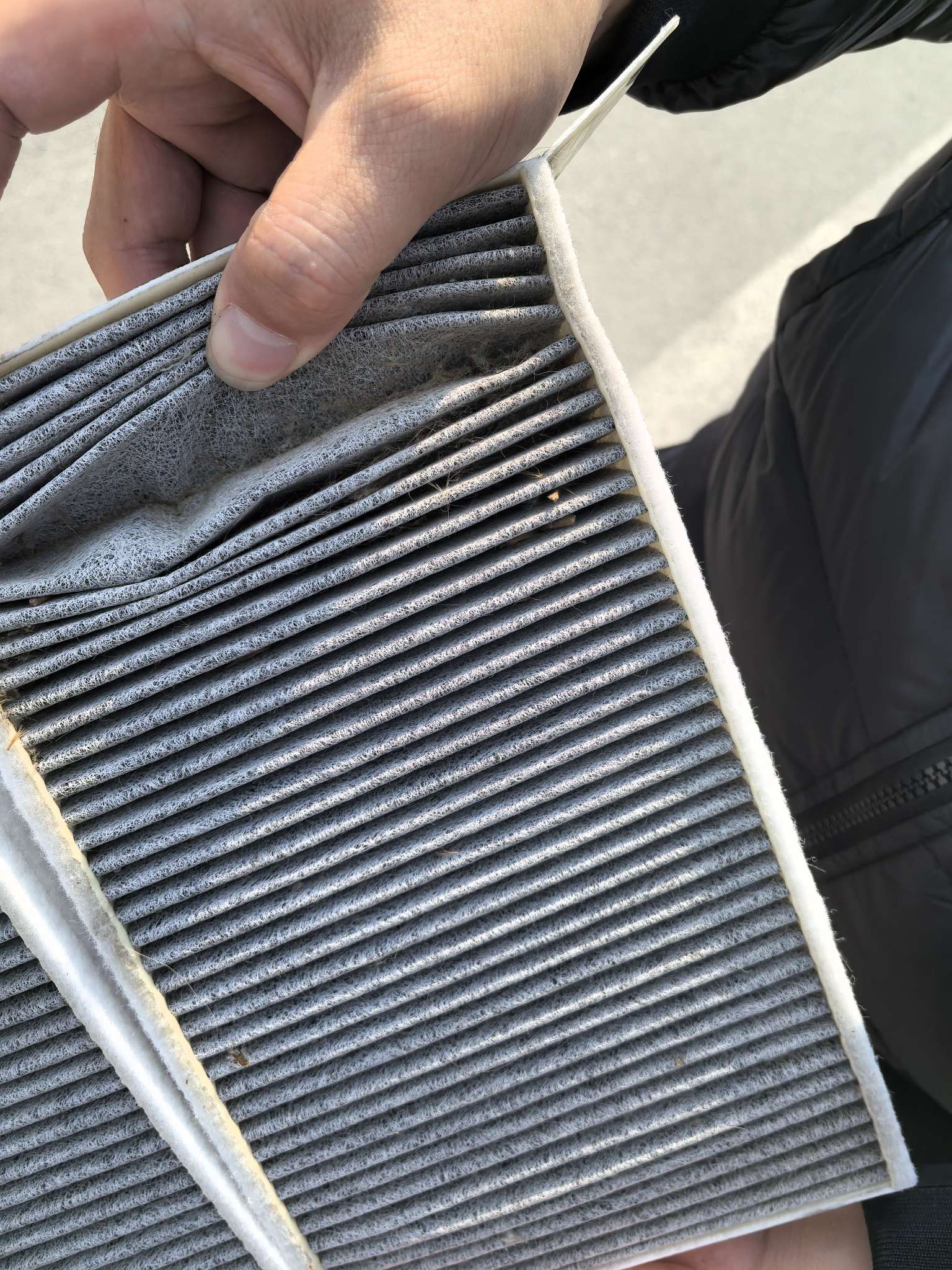 25款焕新标续毛豆三首保
13700公里，一年整时间
本来不打算换空调滤芯
第一次看看到底有多脏[汗颜R]

轮胎换位155.26元
空调滤芯349.87
合计505.13元 - 图片 4