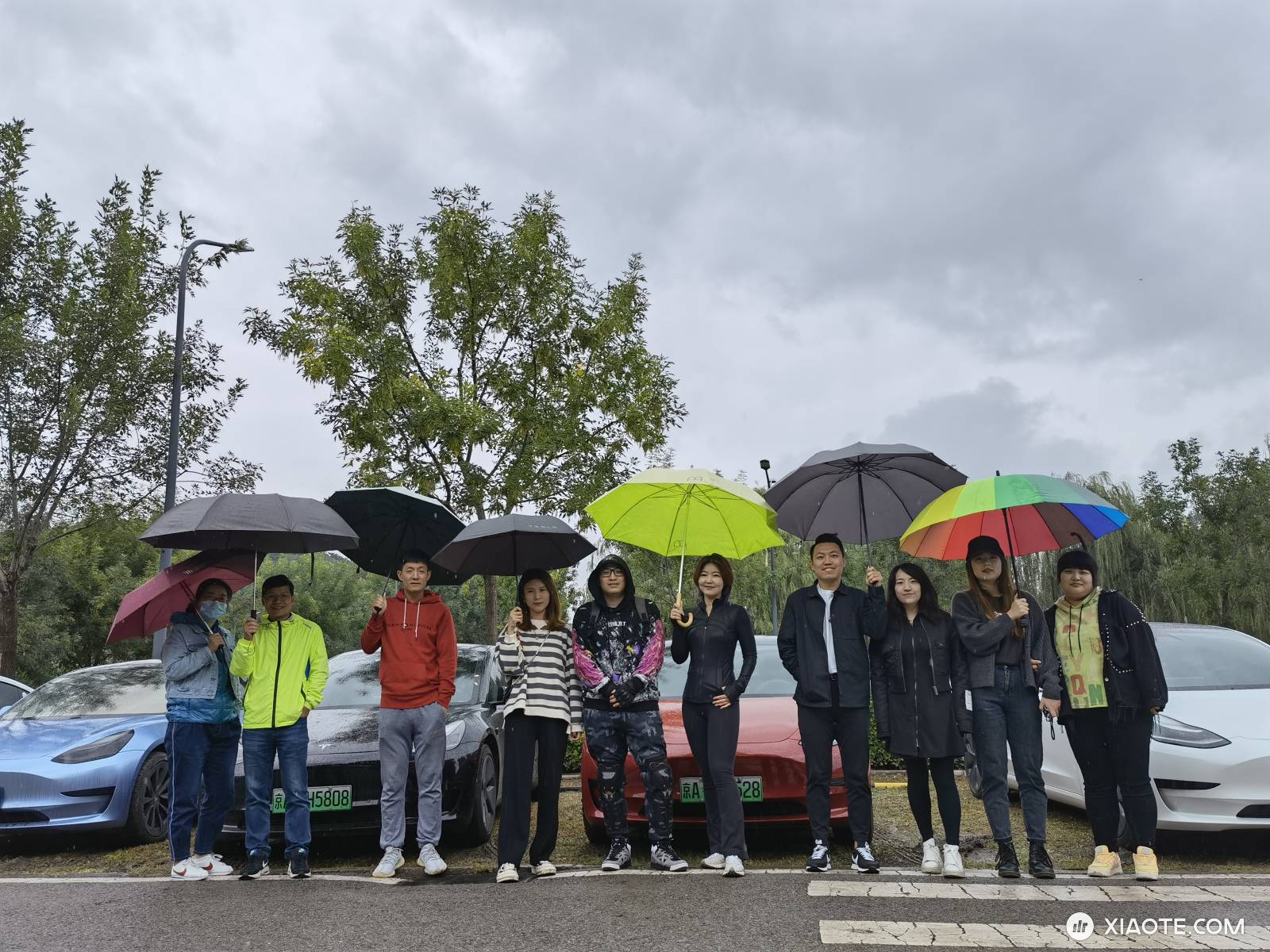 特斯拉车队十一黄金周之范崎路篇
十一黄金周已经过去,大家都投入了紧张的工作当中,但是在黄金周期间,车队还是组织了一次放松的跑山活动,下面我就给大家分享一下。由于10月6号基本整天都在下雨,所以照片不是 - 图片 2