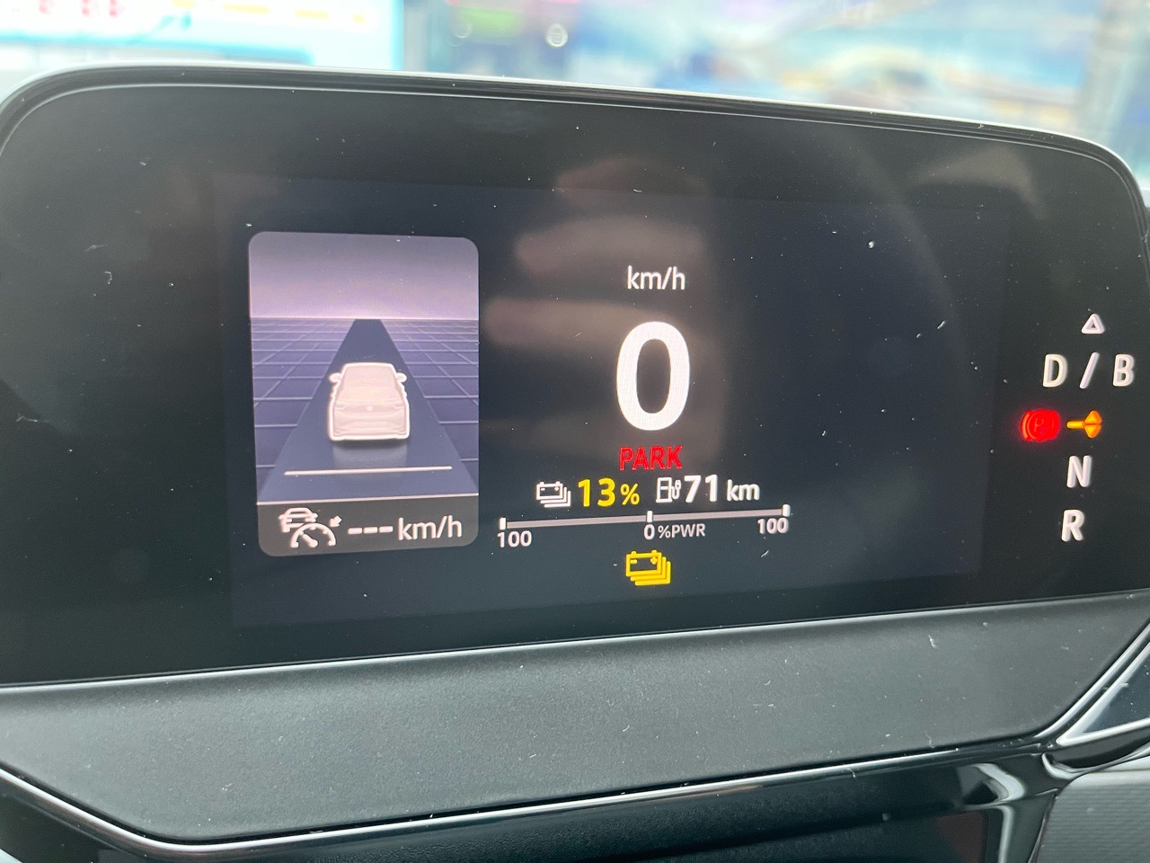 开了三天id6  后驱长续航那款
开了407公里
满电出发
基本上市区30% 高速70%
 - 图片 1