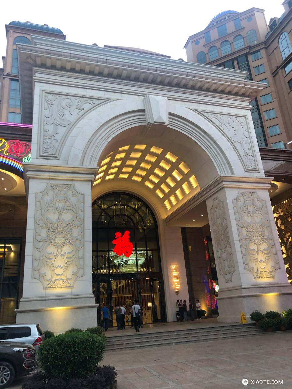 深圳到广西柳州,等M3充电那就来个随笔吧。刚拿车3天。1.提车就贴了车衣,漆面真的很薄,不贴开一段时间车头必然千疮百孔。强迫症晚期的我是接受不了的哇。2.回广西半路用了一下国标直流桩,真的好慢。3.到 - 图片 5