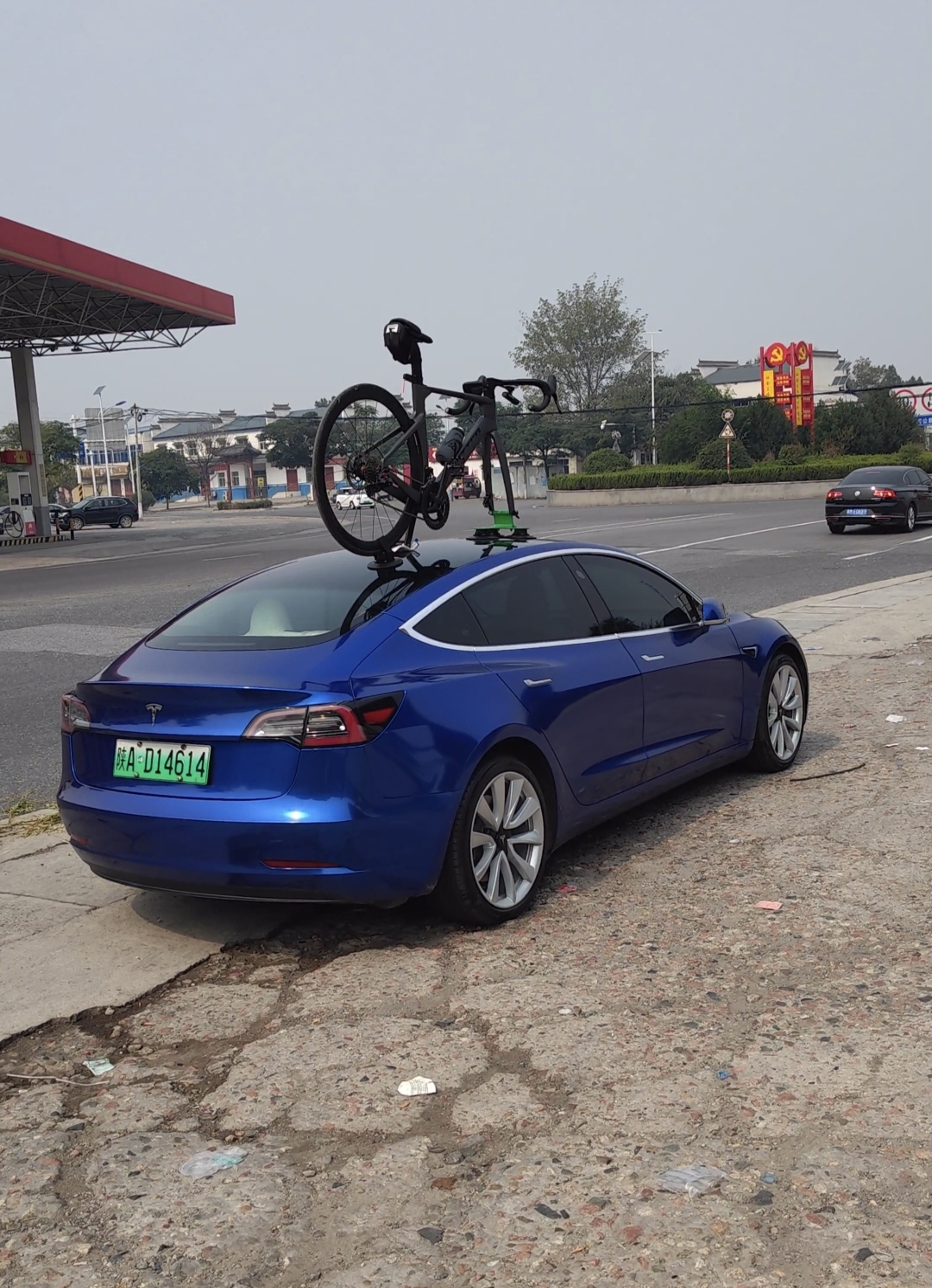 帅的一P的老3 - 图片 1