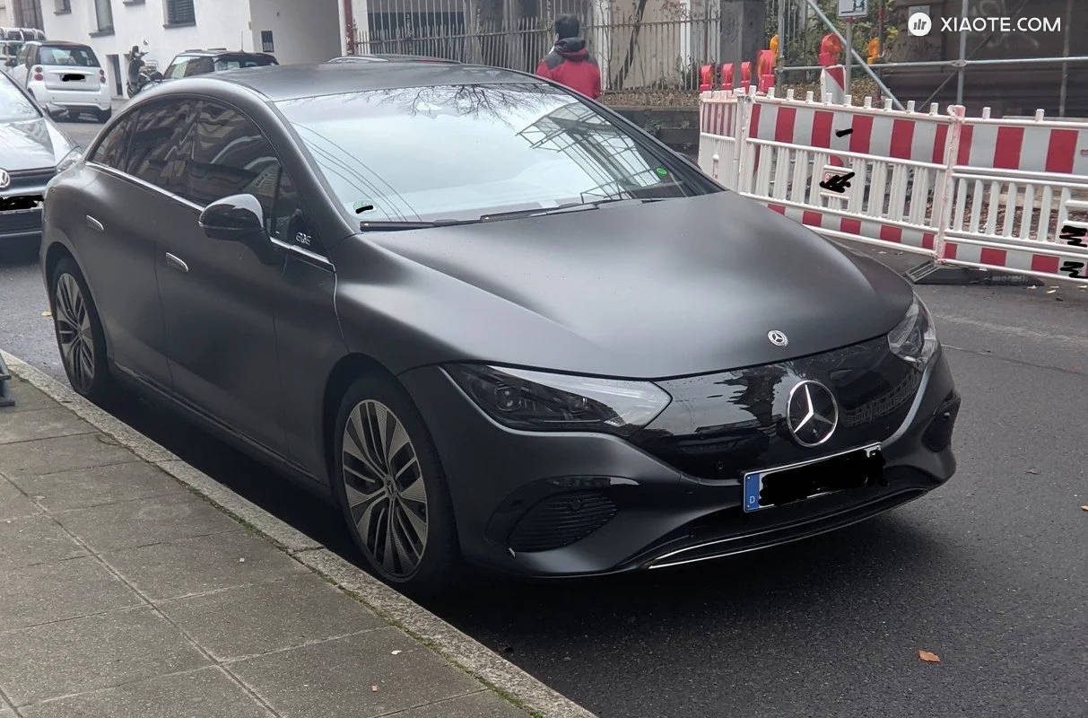 奔驰 EQE,这位网友有点过了 「这是我见过最丑的思域」 - 图片 1