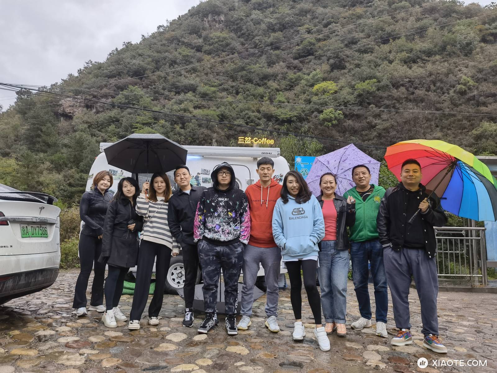 特斯拉车队十一黄金周之范崎路篇
十一黄金周已经过去,大家都投入了紧张的工作当中,但是在黄金周期间,车队还是组织了一次放松的跑山活动,下面我就给大家分享一下。由于10月6号基本整天都在下雨,所以照片不是 - 图片 6