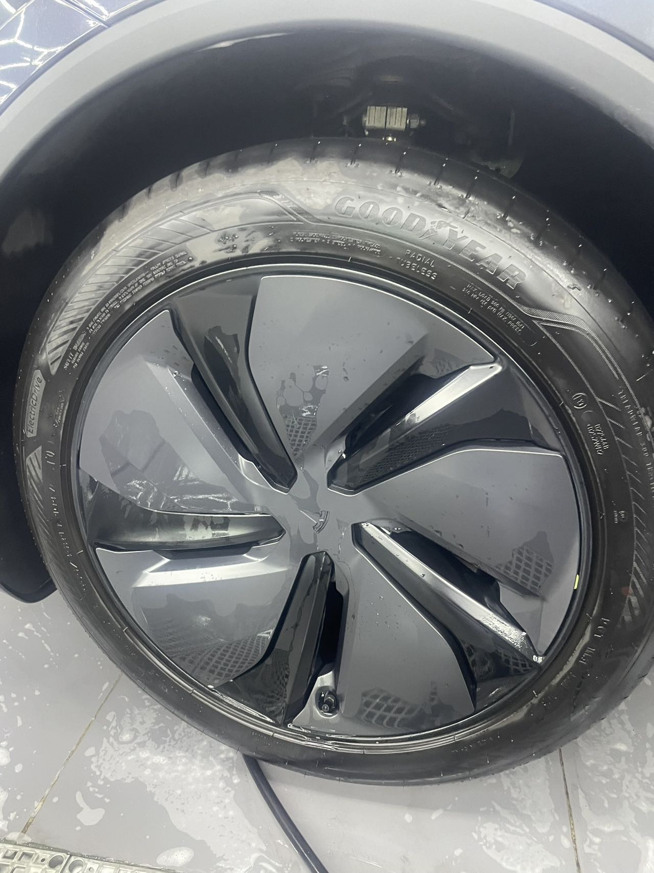 全新一套，有喜欢的吗？ - 图片 1