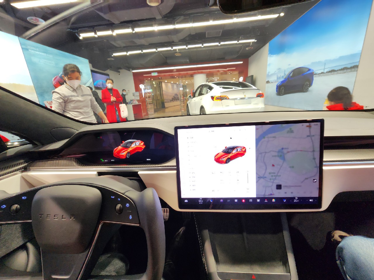 终于摸到model s plaid
帅气 - 图片 4