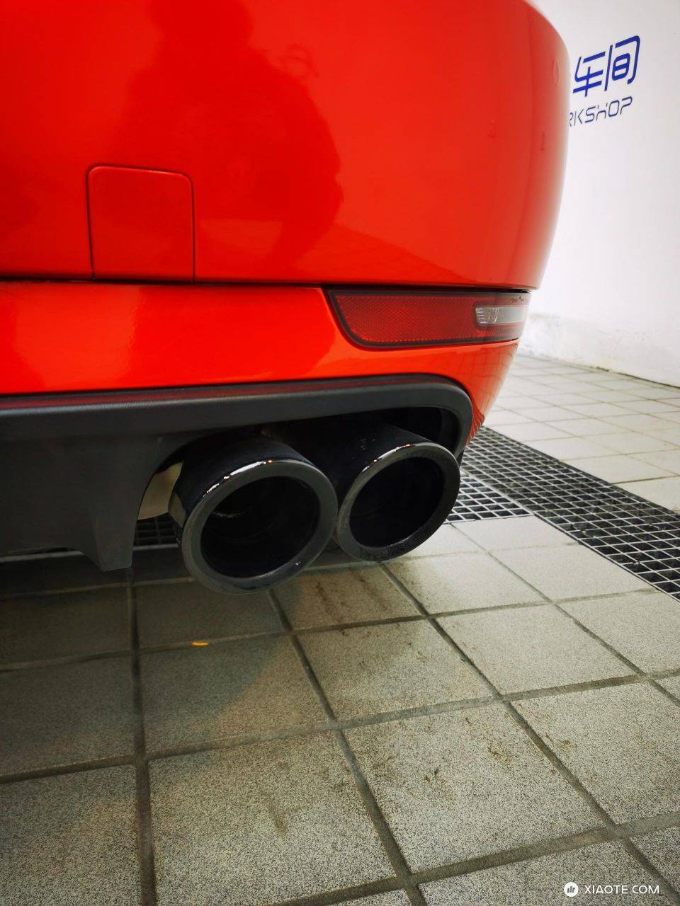 🔹超级车间| 保时捷Macan改色🔹
· 超亮金属火红
老板们来验收一下两天的改色成果吧!
车身+内饰改色
实力书写协调之美~
颜色超靓!
细节满分! - 图片 6