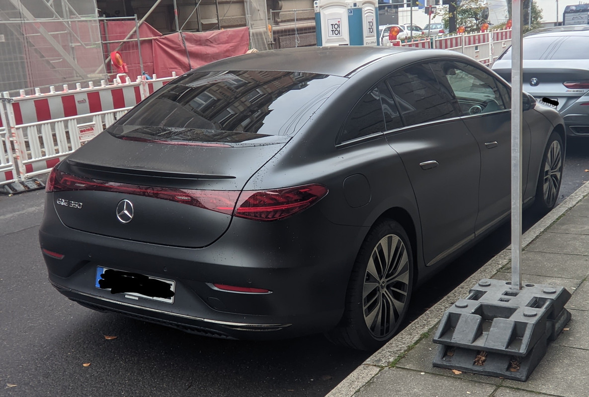 奔驰 EQE，这位网友有点过了 「这是我见过最丑的思域」  - 图片 2