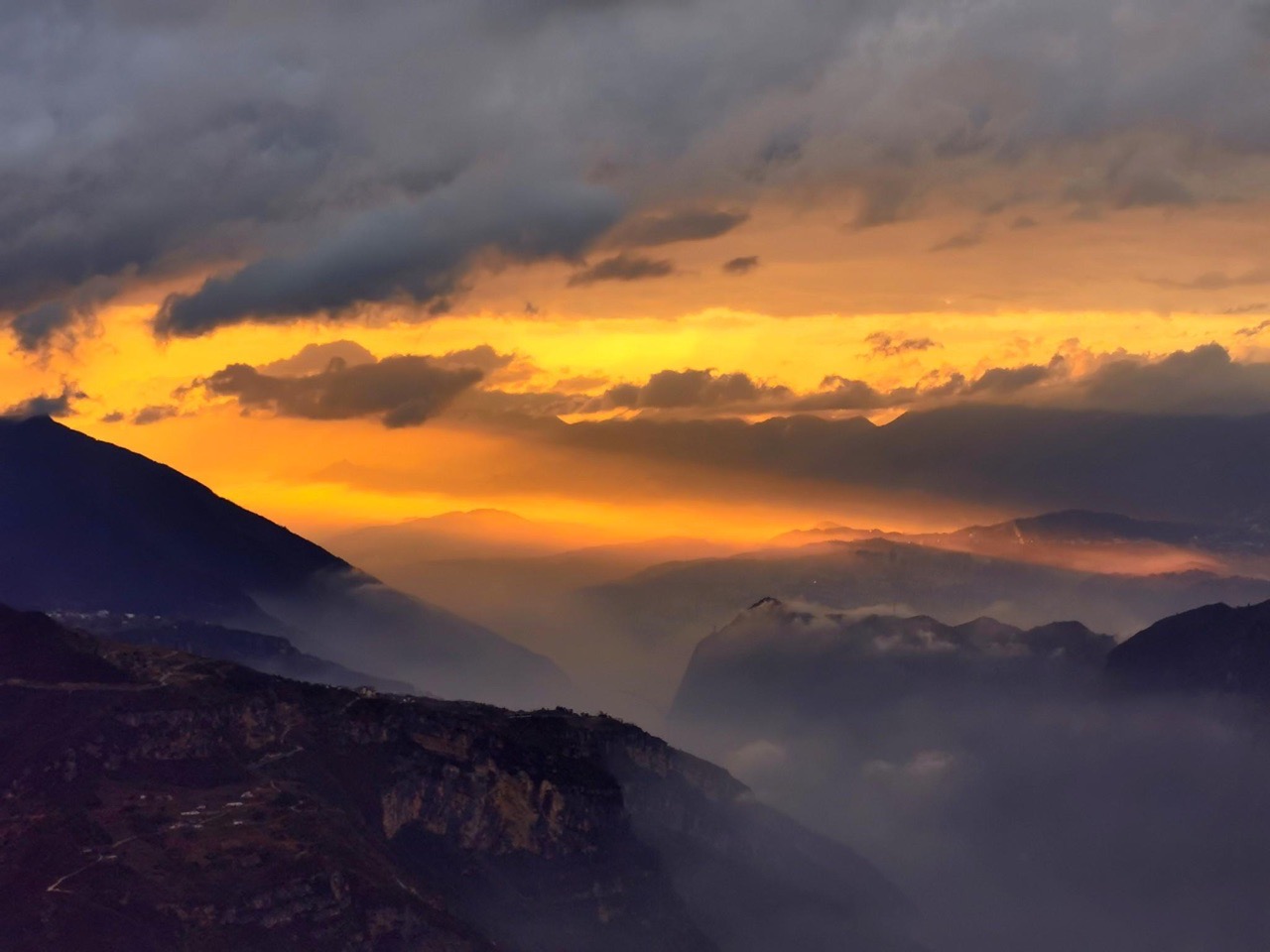 月底重庆出发奉节巫山看红叶，巫溪兰英大峡谷感受秋名山的刺激，有人一起没 - 图片 3