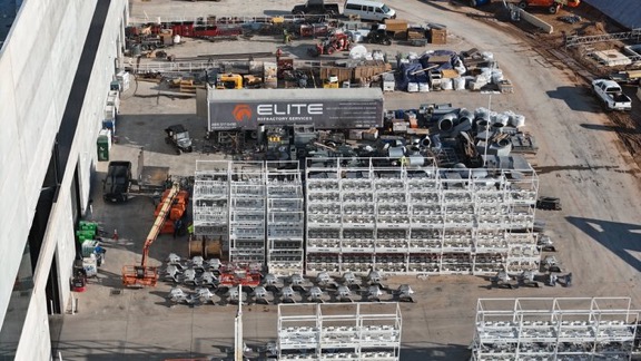 工厂出现大量铸造件，预示赛博皮卡量产在即 - 图片 3