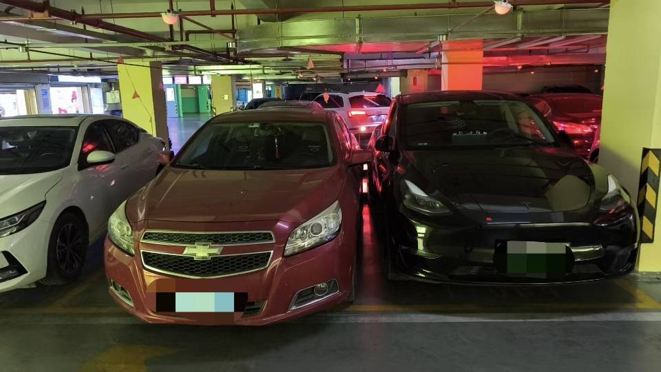 哨兵一开，我就想看你从哪个门上车，不会好好停车就不可能让你好上车 - 图片 1