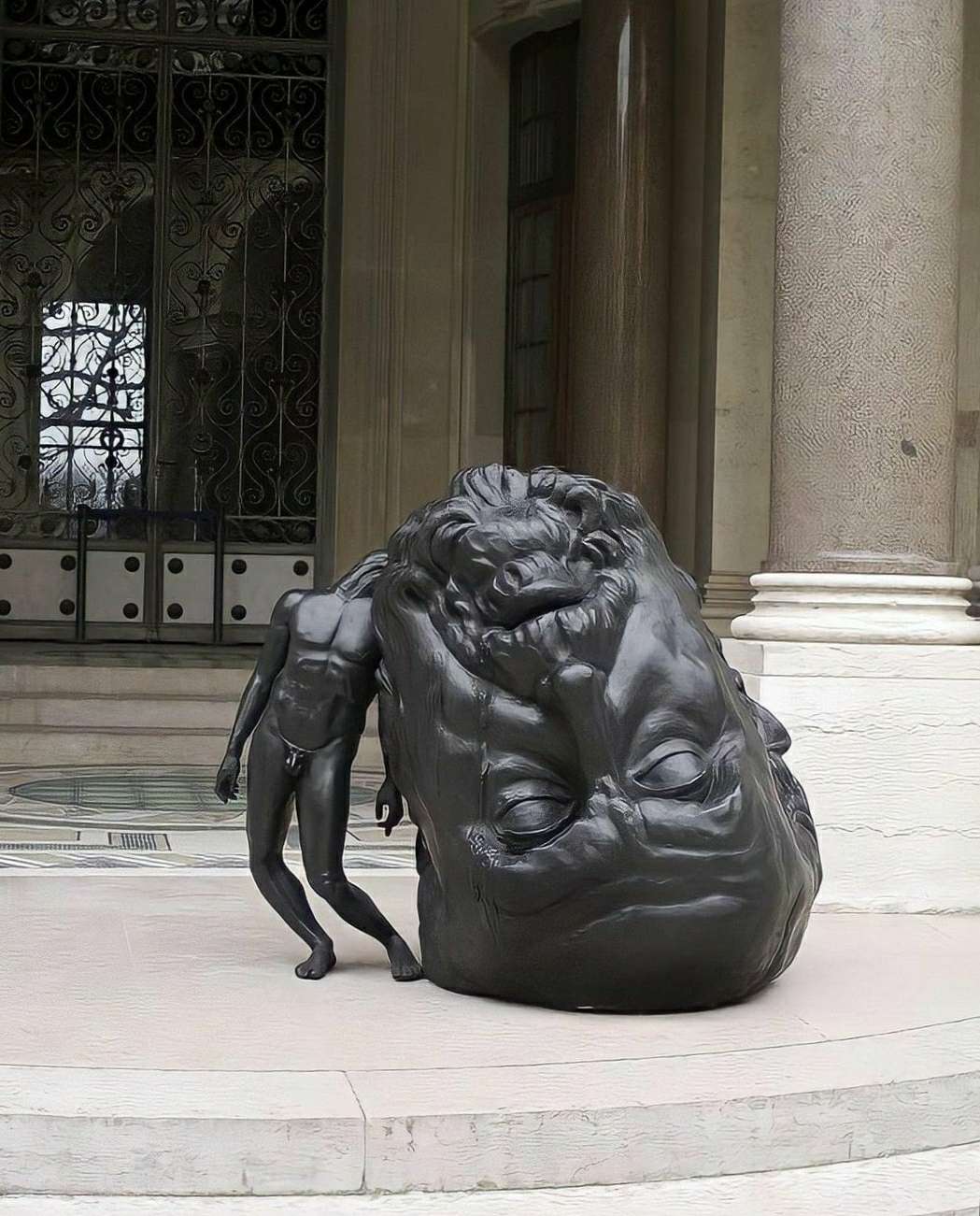 昨天晚间长按接上一辆特斯拉干了什么? - 图片 1