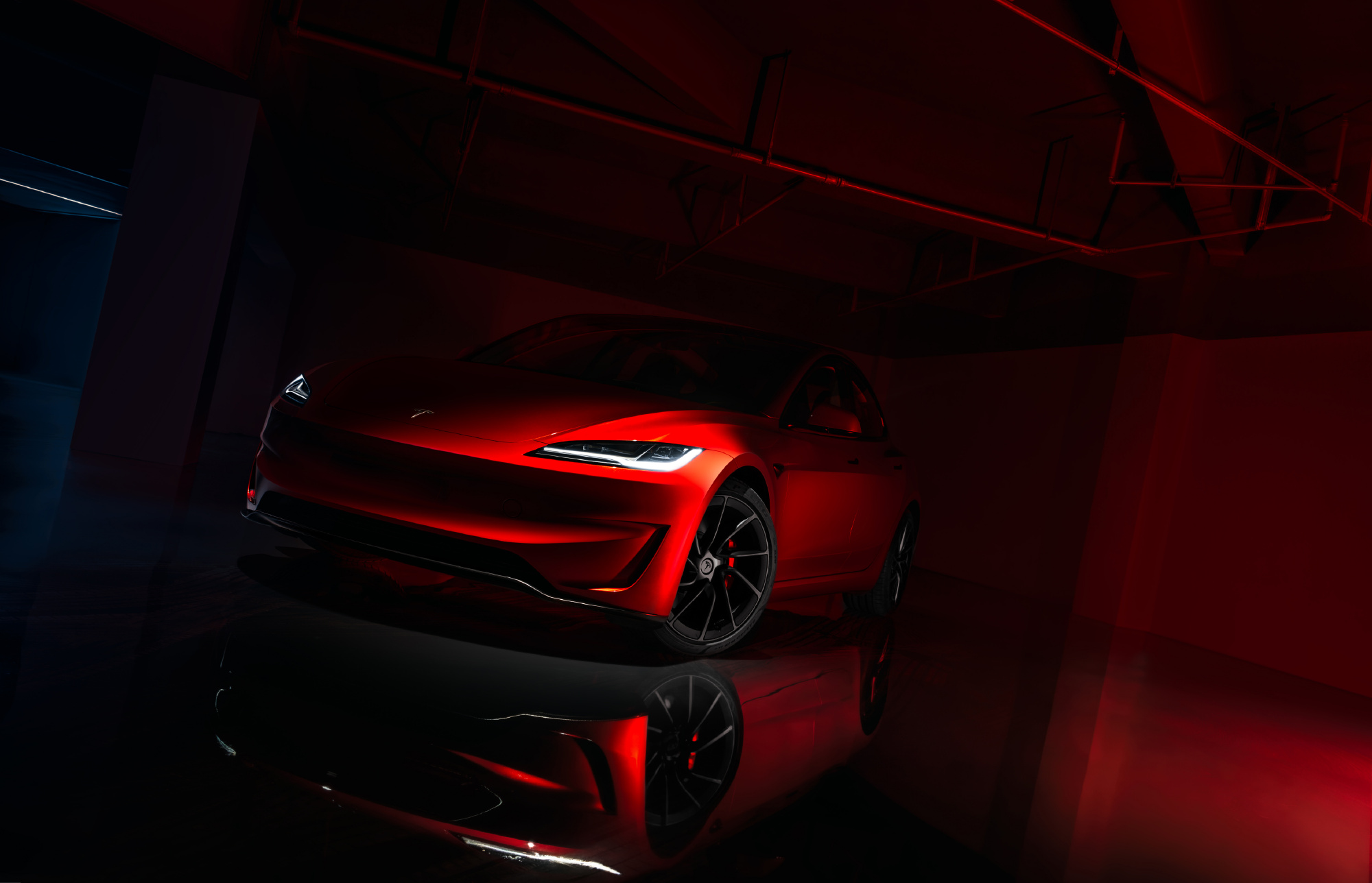 今天的心动色是烈焰红
Model 3高性能版，浪漫和性能都拉满 
来源：特斯拉官方微博 - 图片 3