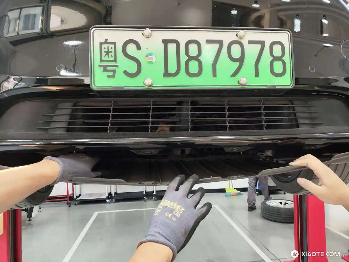 21年第一批国产Y,三年9万多公里,之前在4S换空调滤芯时,顺便清洗过一次散热器,记得收费了,但忘了多少钱
车是停小区露天停车位,落叶多,之前就想自己清洗,看了网上众多大神视频,觉得还是有点难,刷抖音 - 图片 2