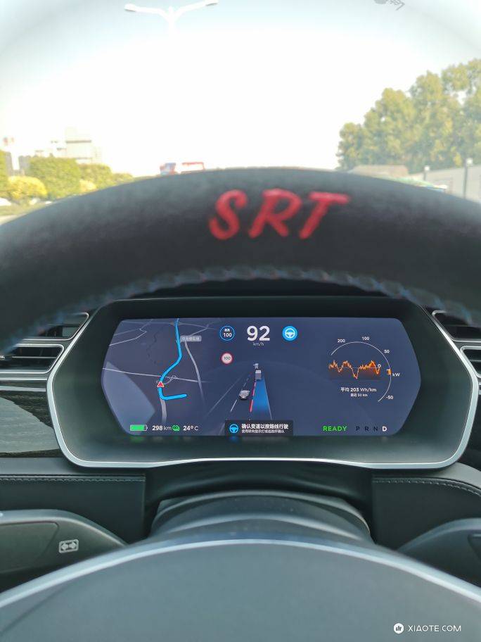 偶然发现fsd已经上线,迫不及待的去溜一圈高速~😎
1.无需确认的自动变道超车,有效!
2.根据导航变换匝道,有效!
证明Fsd在发挥作用!
自动变道时还算平顺,提示要超车时遇到后方快速来车,也会先 - 图片 4