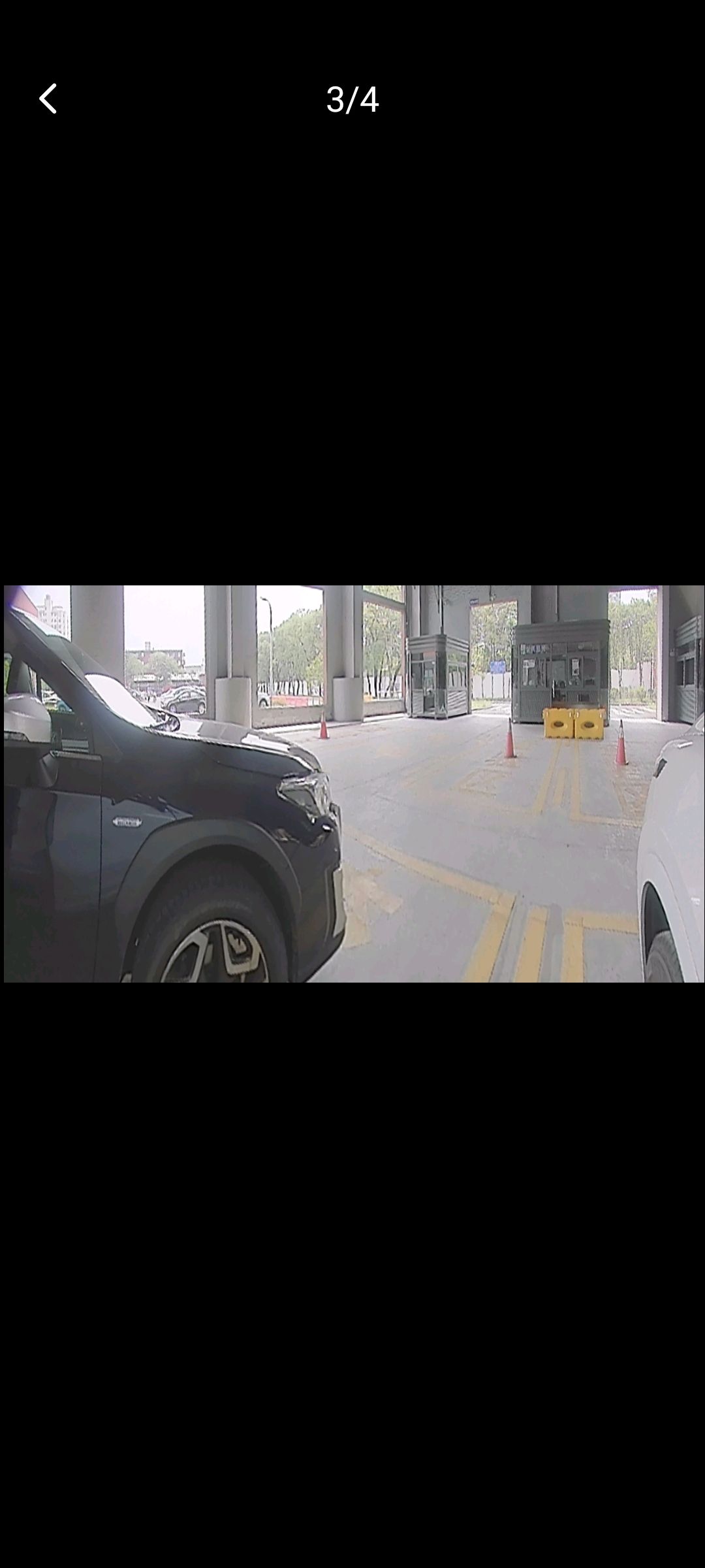 最近买了个理想车,驻车可以APP上看周围照片。这个比特斯拉显示位置还彻底。。。现在APP都这么直接了嘛?特斯拉摄像头更多,不远的将来的OTA上应该也会有的。。。实时哨兵功能。。。 - 图片 2