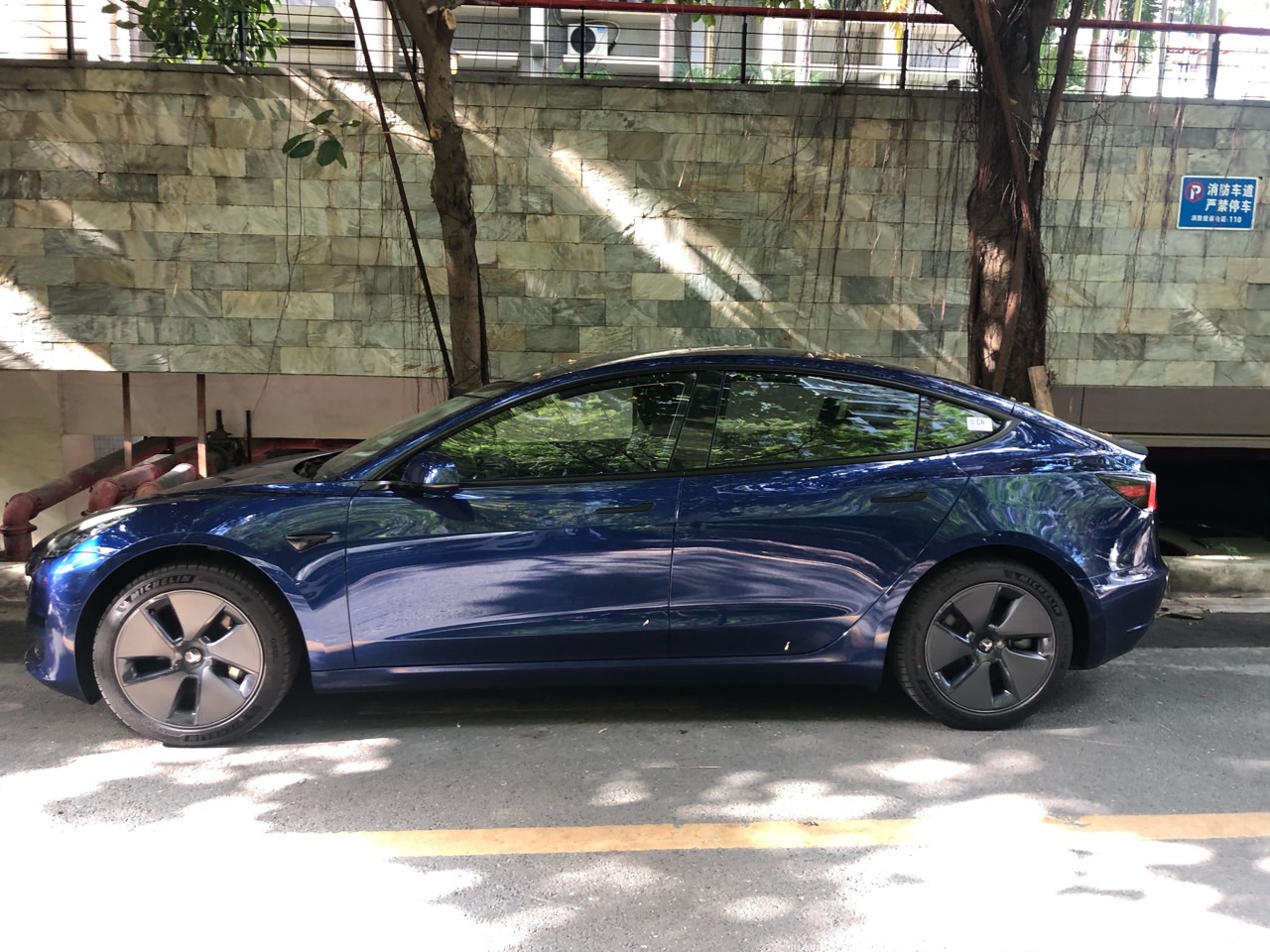 Model 3适合开滇藏线吗？会不会底盘太低，很多路开不了？ - 图片 1