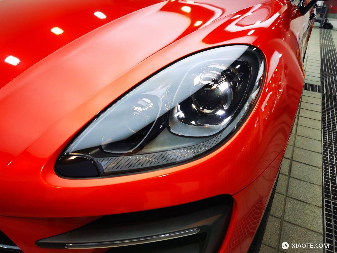 🔹超级车间| 保时捷Macan改色🔹
· 超亮金属火红
老板们来验收一下两天的改色成果吧!
车身+内饰改色
实力书写协调之美~
颜色超靓!
细节满分! - 图片 4