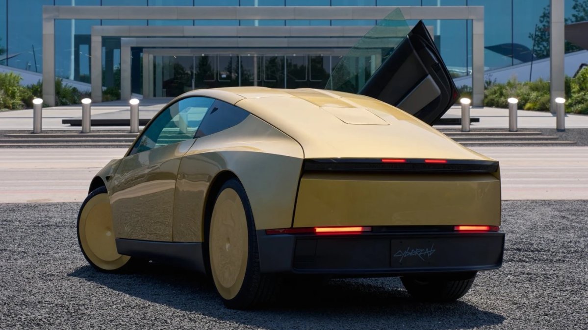 奥地利充电品牌 Volterio 展示了一套被动式导电自动对接充电系统，Model Y 可直接倒车驶入停车位，系统自动完成充电连接，功率达 250 kW，可补偿 ±100mm 横向偏移。

该系统利用 - 图片 2
