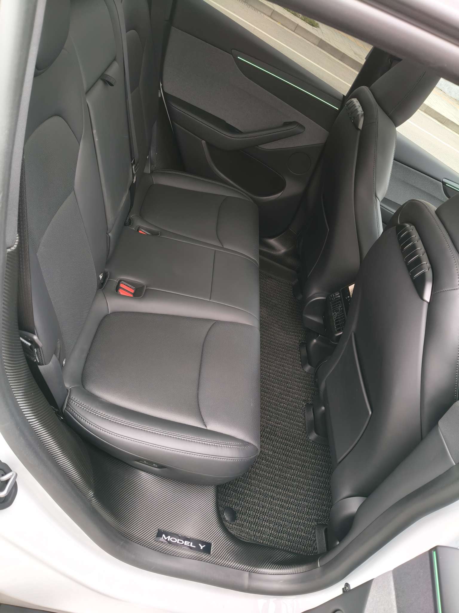 贴膜，车衣，轮毂改造，室内装饰全部结束。 - 图片 3