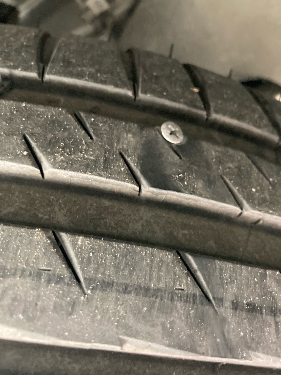 左前轮...能补吗 - 图片 1