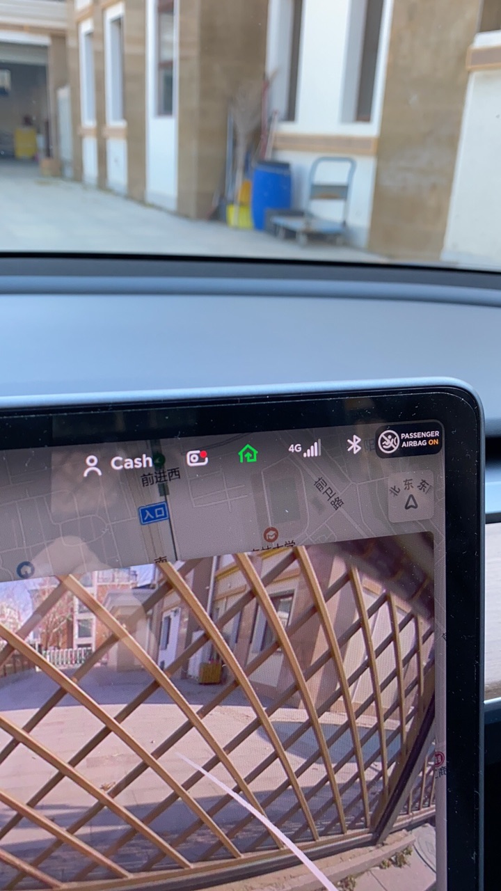 全国首台Model3官方Homelink ，帅！都羡慕嫉妒恨啦！😊 - 图片 1