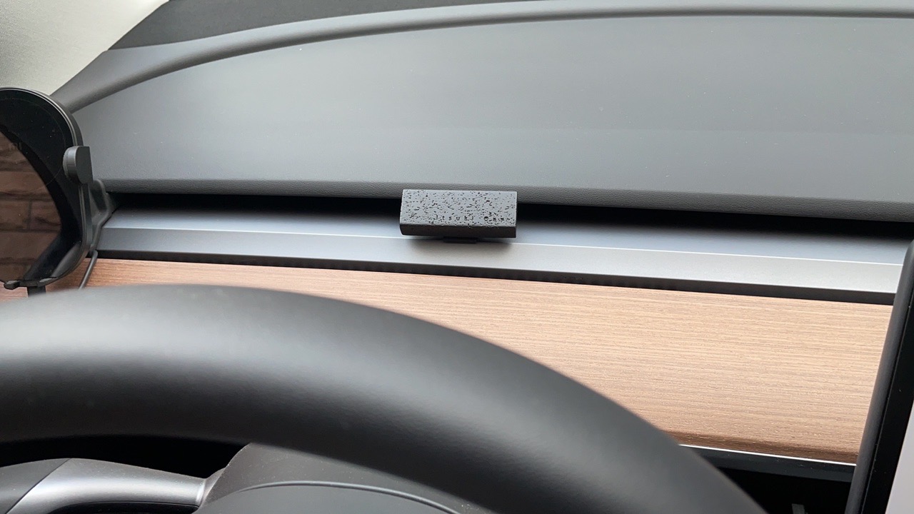 小特叔叔的香薰太好看了🥺

收到几天后还多寄了一个磁吸架和一片其他味道的试用装 好评👌🏻 - 图片 1