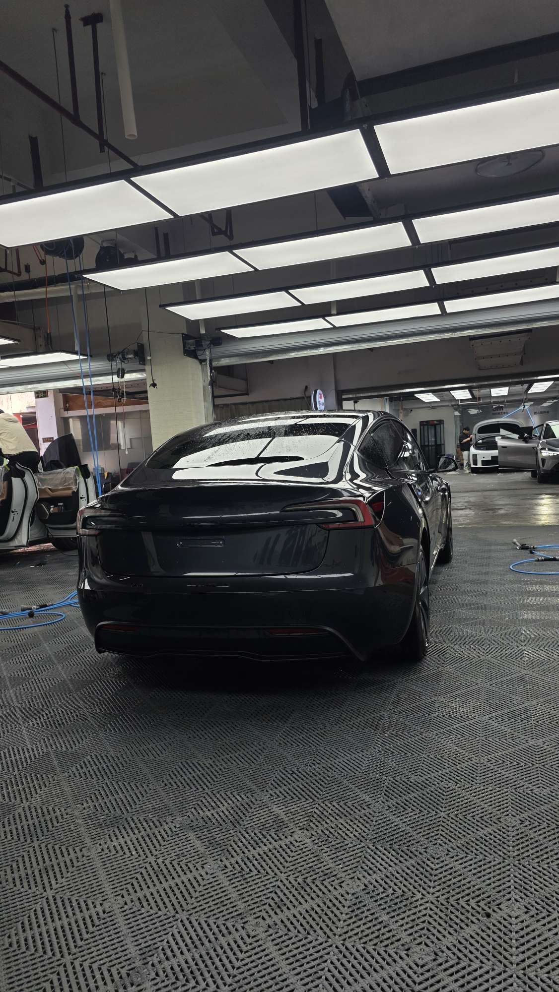 焕新3有几个问题不知道大家遇到没有。1，空调开一档的时候，前面车头有咯咯咯的响声，开二档就没有了。2，跑到四五十码以上，车外面就隐隐约约的有呵呵呵的声音，非常非常的小声。去售后检查都说是正常情况，你们 - 图片 1